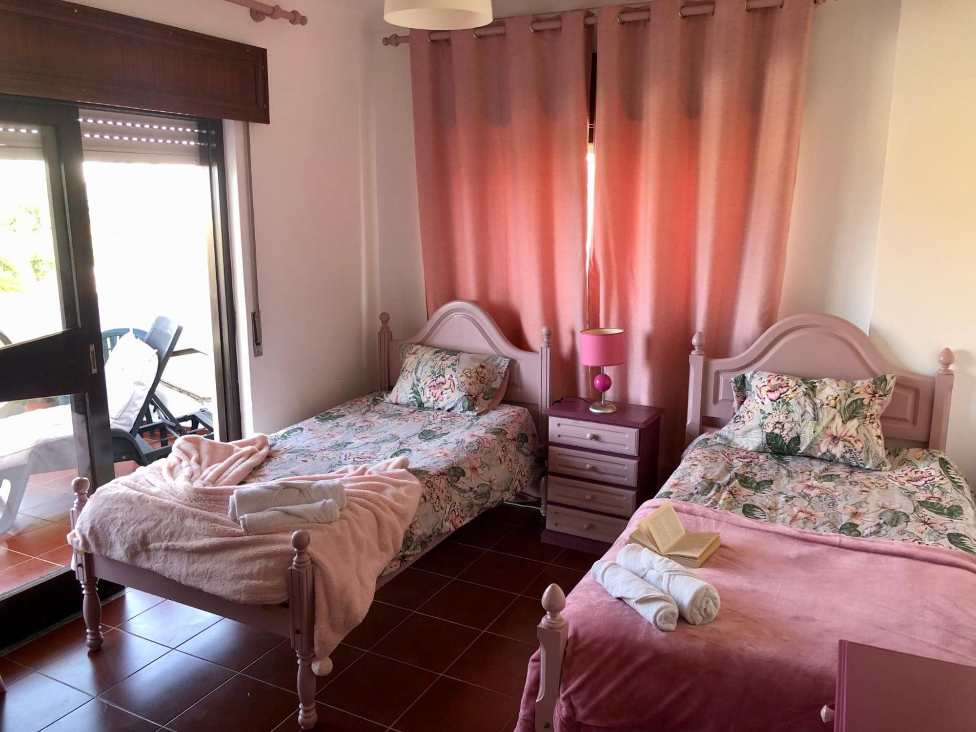 Villa Alojamento Santa Helena à A dos Cunhados Extérieur photo